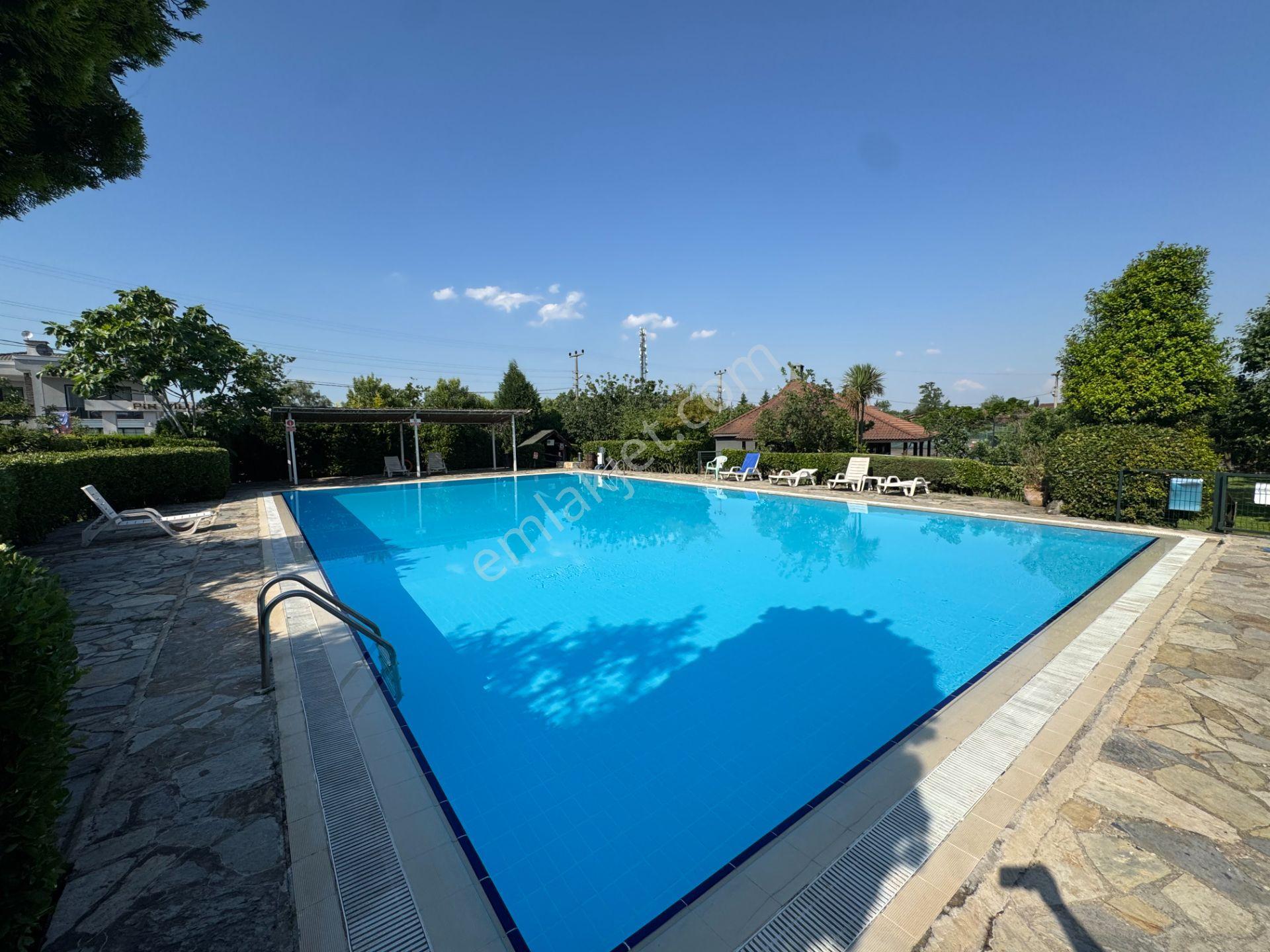 Remax Klas Fatih Çakar’dan Kırkpınar’da Satılık Bahçeli Villa… - Görsel 2