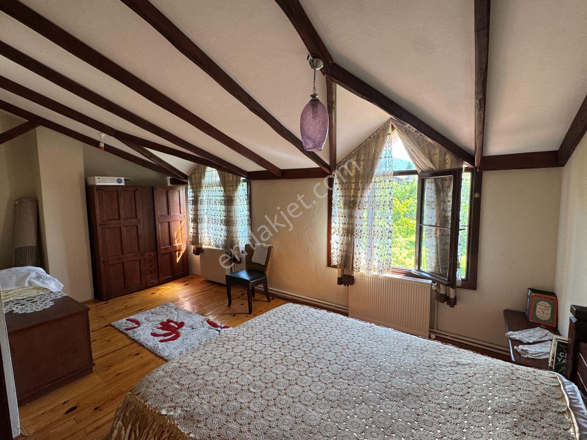 Remax Klas Fatih Çakar’dan Kırkpınar’da Satılık Bahçeli Villa… - Görsel 17