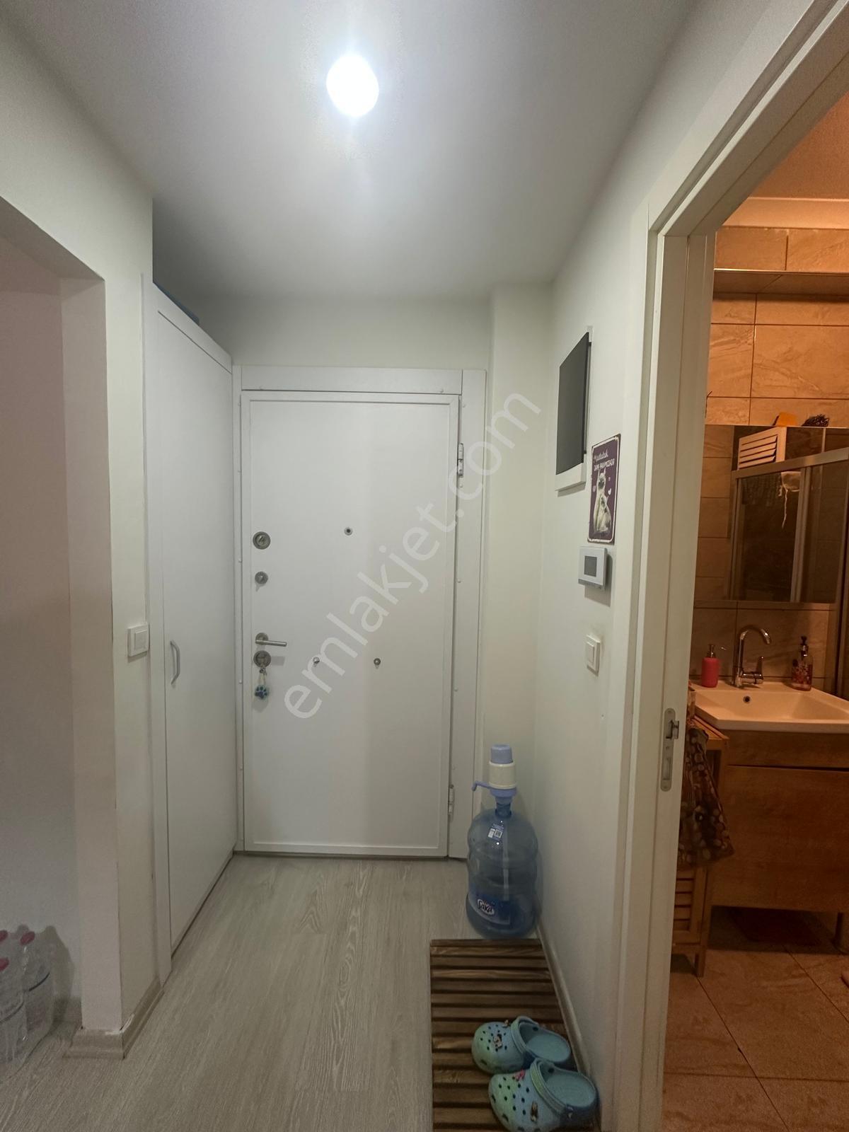 Maltepe Girne'de Site İçerisinde 1+1 Oldukça Kullanışlı Dairemiz - Görsel 9