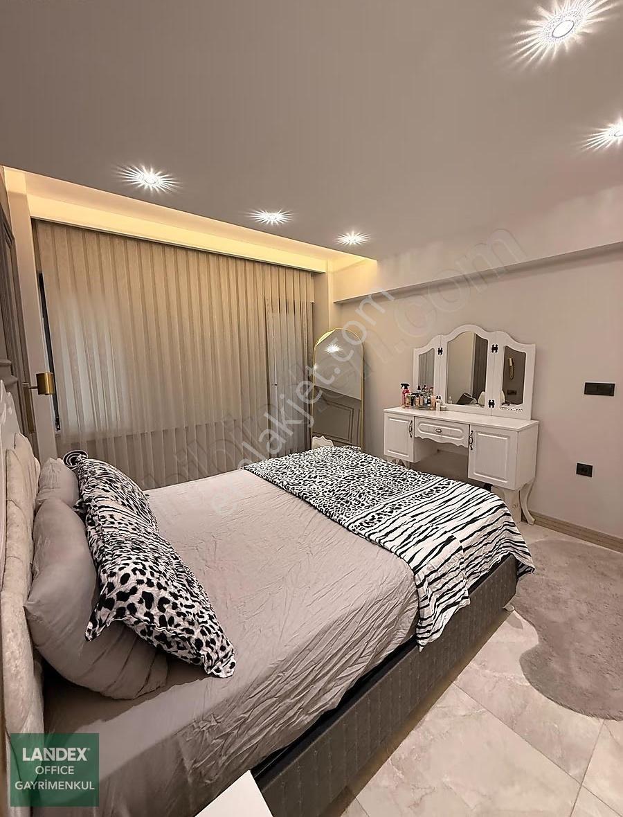 Saltak Caddesi'nde Ultra Lüks Yenilenmiş 170 M² Net Geniş 3+1! - Görsel 8