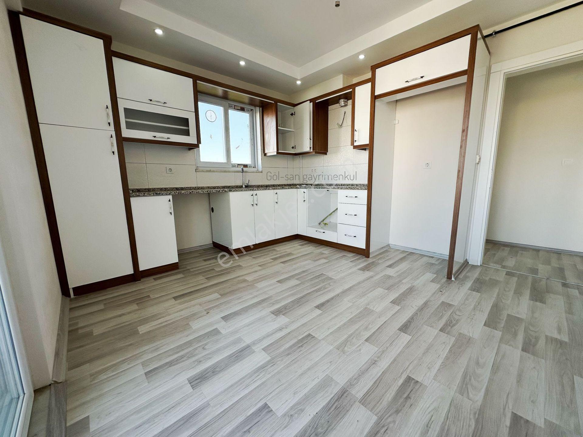 🏡 Göl-san Gayrimenkul’den 🏡yeşil Mah. 3+1 150 M2 Doğalgazlı Kiralık Daireee