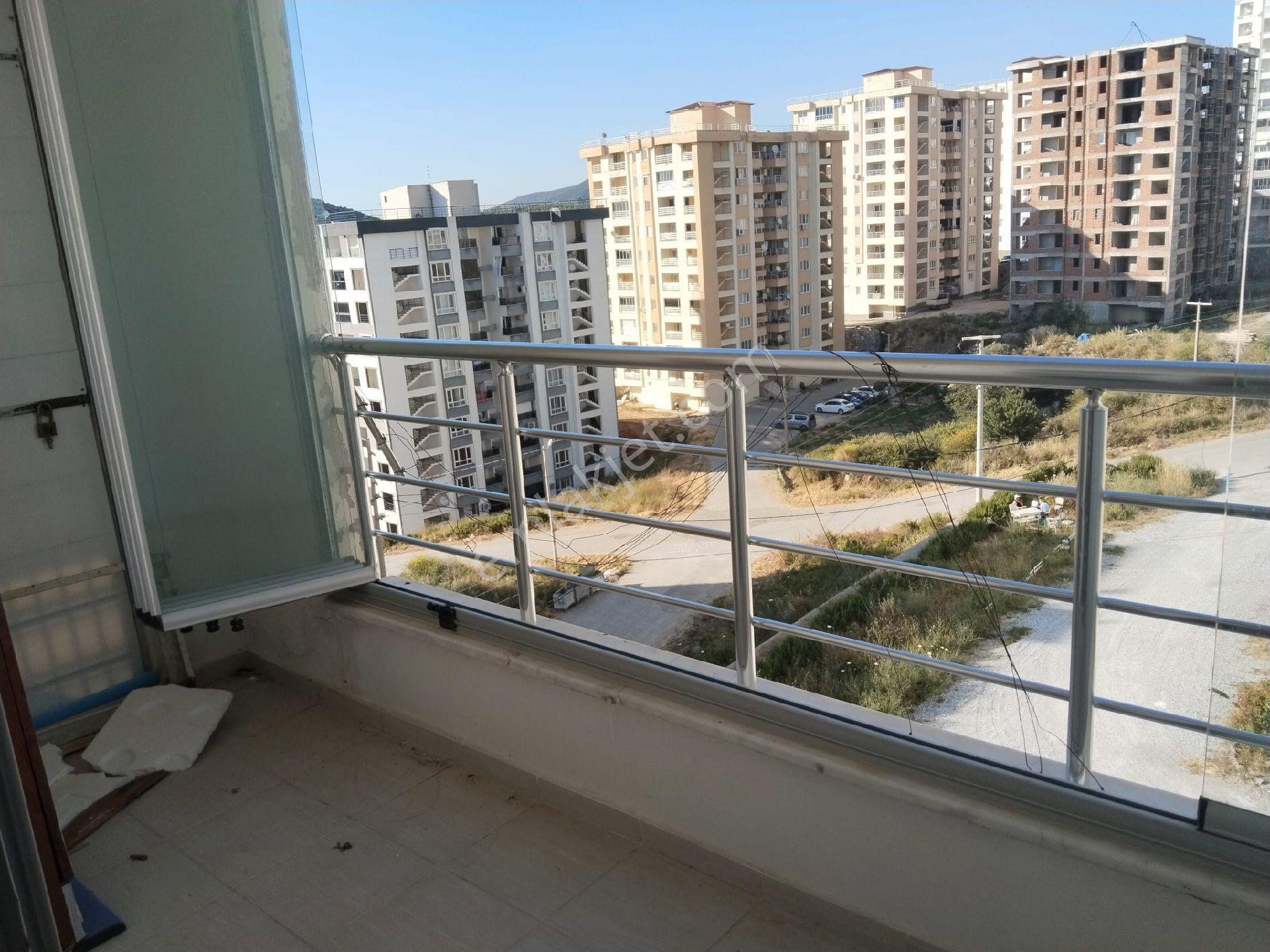 Değirmendere Uydukent'de Panaromik Manzaralı Site İçinde Ferah 2+1 Kiralık Daire - Görsel 20