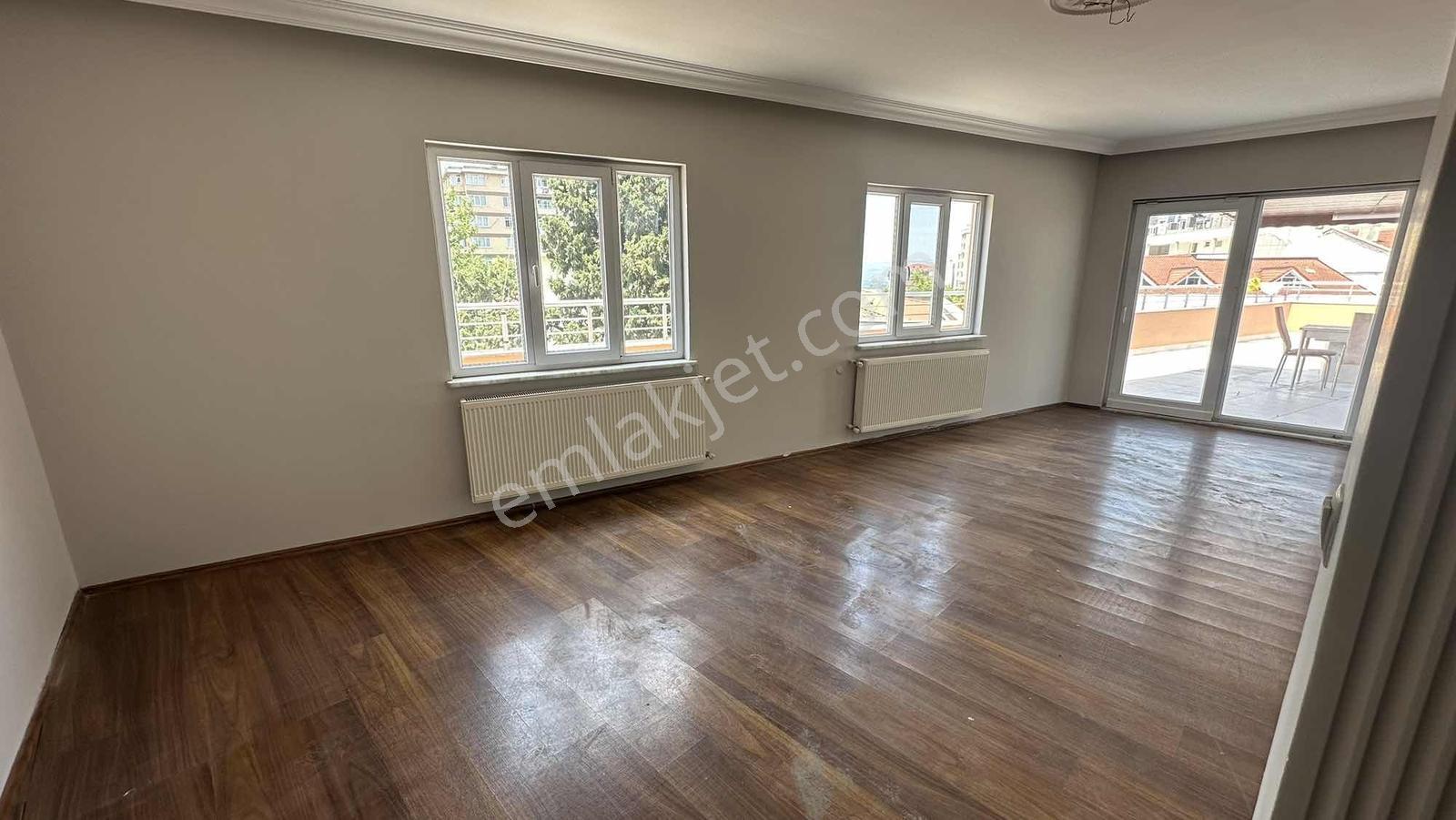 Profasor* Dan Reyhanda Kent Meydanına Yakın Kiralık Dükkan - Görsel 6