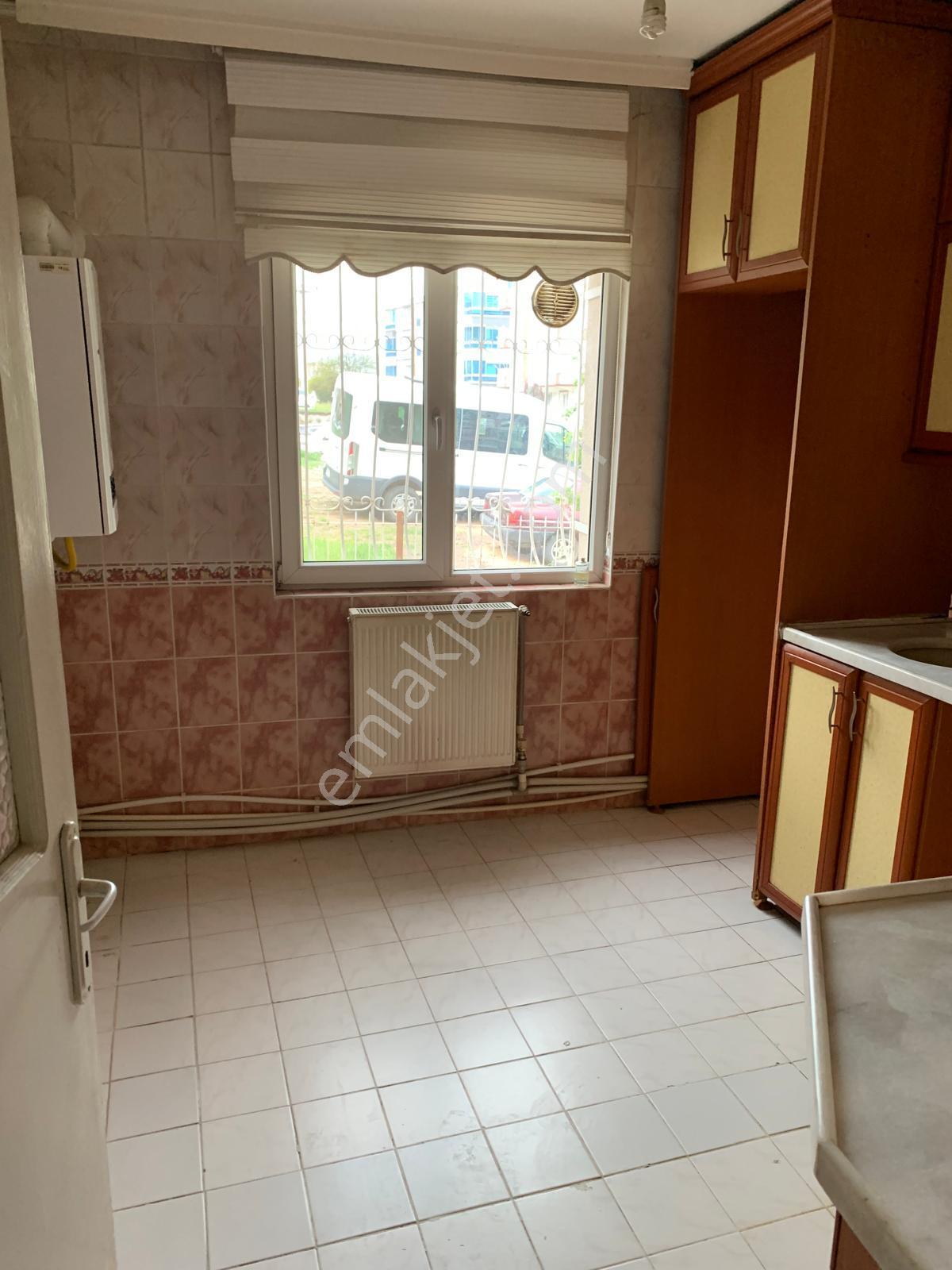 Selçuklu Mahallesi Banka Blokları Yakını Yüksek Giriş 2+1 - Görsel 19