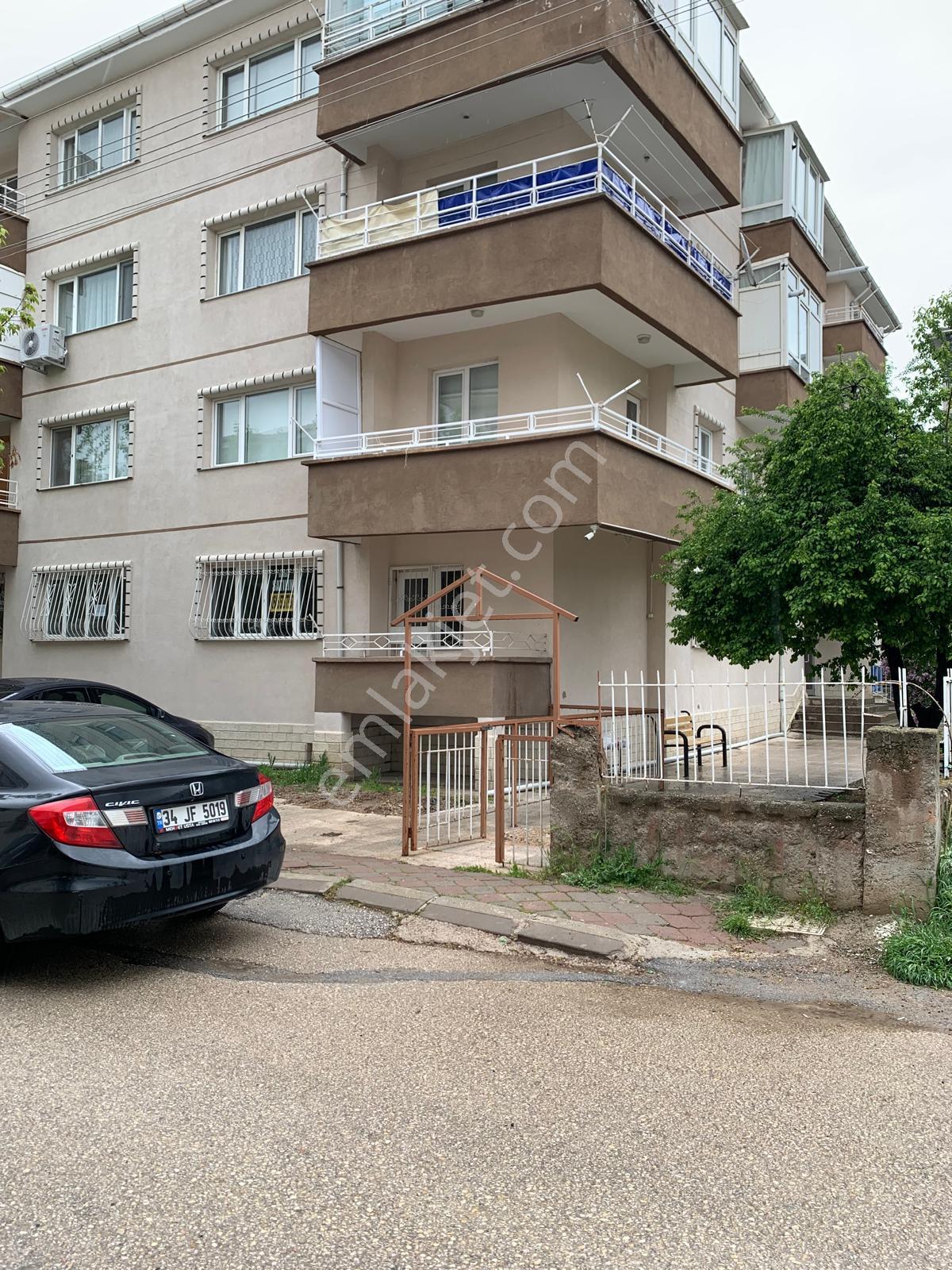 Selçuklu Mahallesi Banka Blokları Yakını Yüksek Giriş 2+1