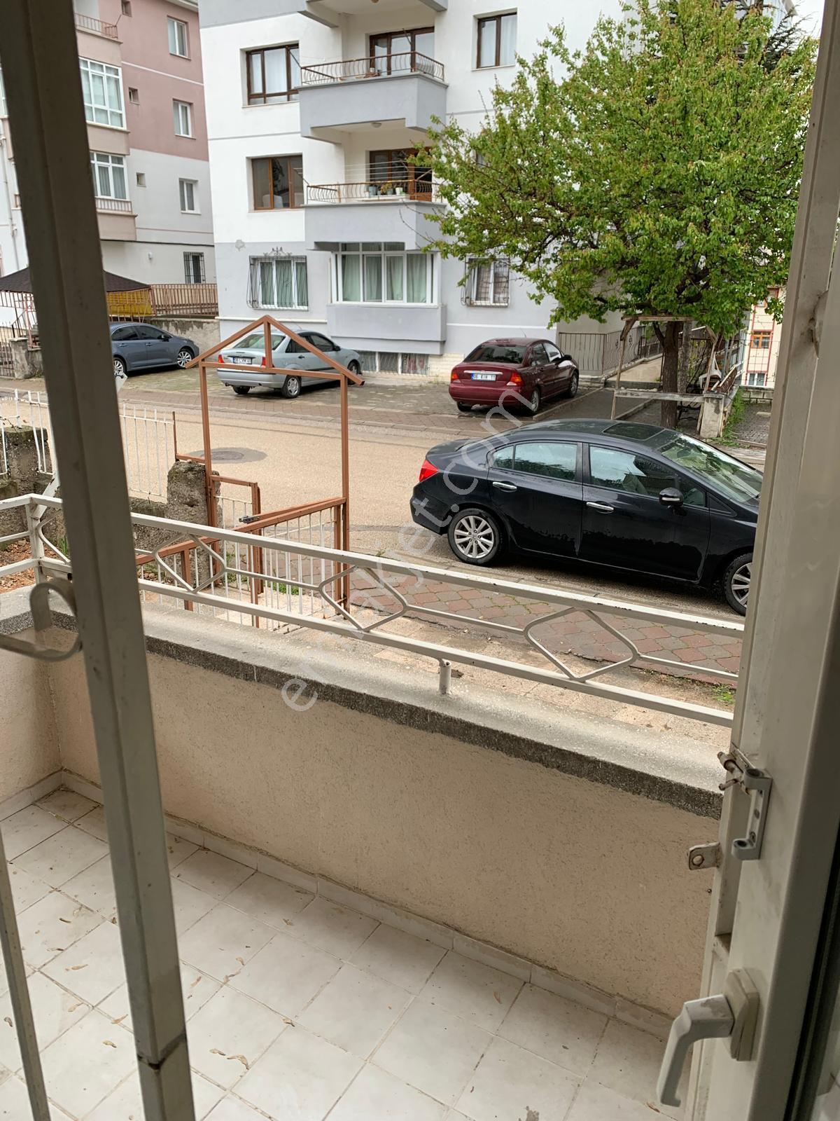 Selçuklu Mahallesi Banka Blokları Yakını Yüksek Giriş 2+1 - Görsel 14
