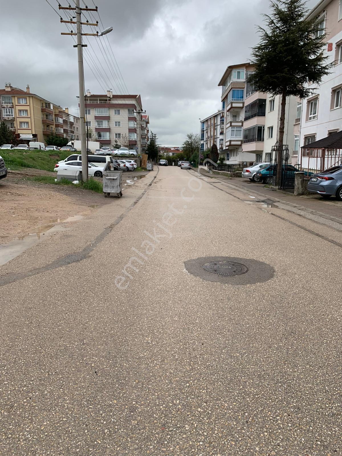 Selçuklu Mahallesi Banka Blokları Yakını Yüksek Giriş 2+1 - Görsel 2