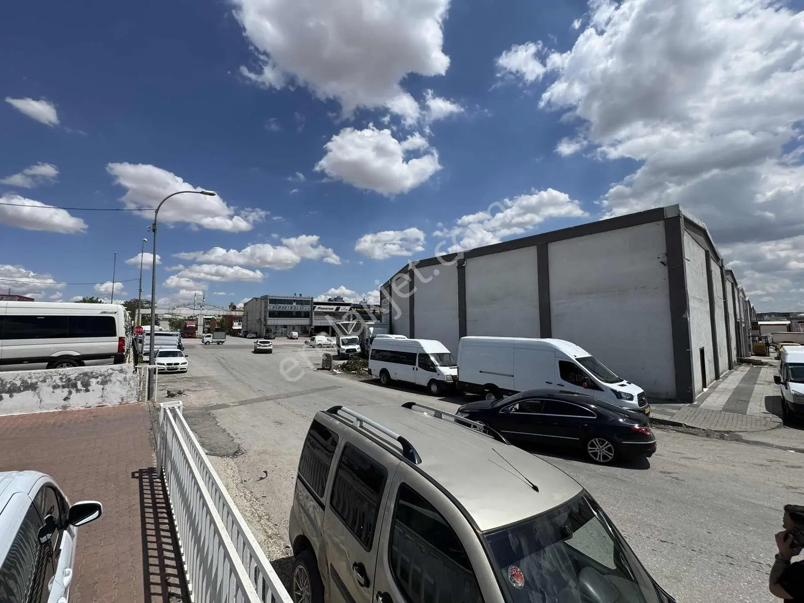 Gatem Galericiler Sitesinde 371 M2 Hazır Kurulu Galeri Dükkanı - Görsel 22