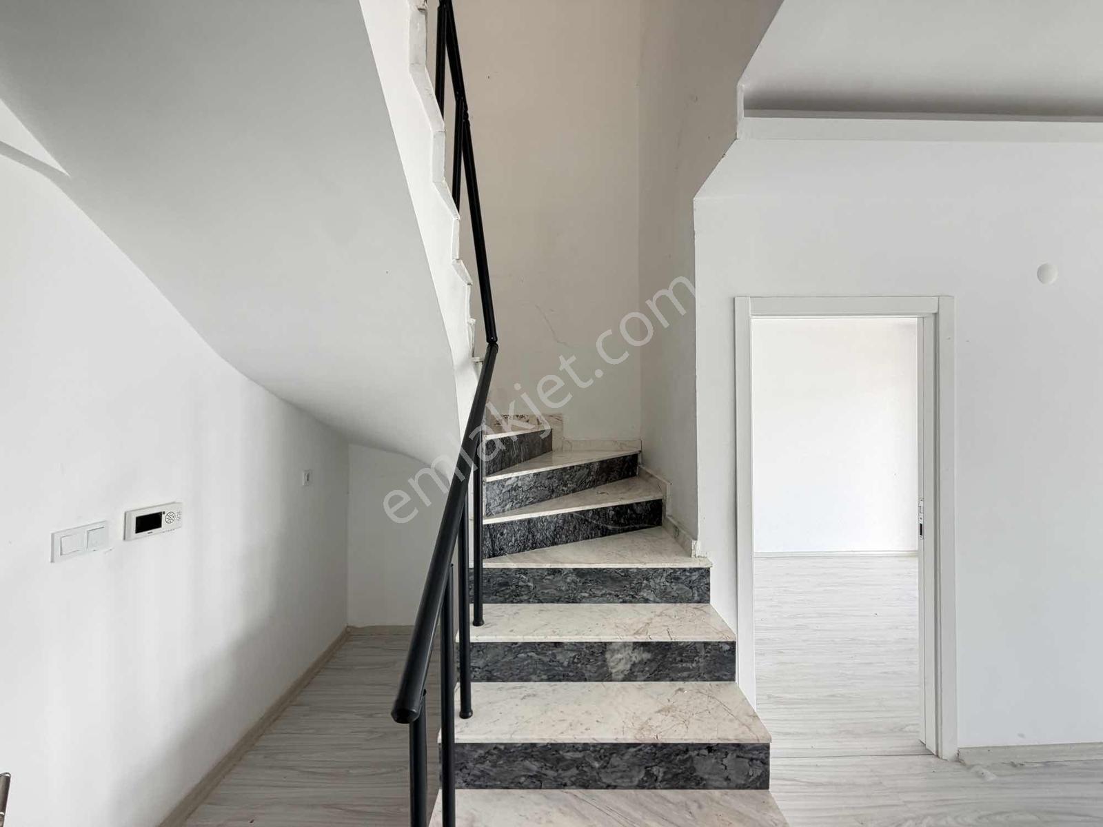 İncek'te Jewel Projesine Komşu 2 Banyolu Kiralık 2+1 - Görsel 32