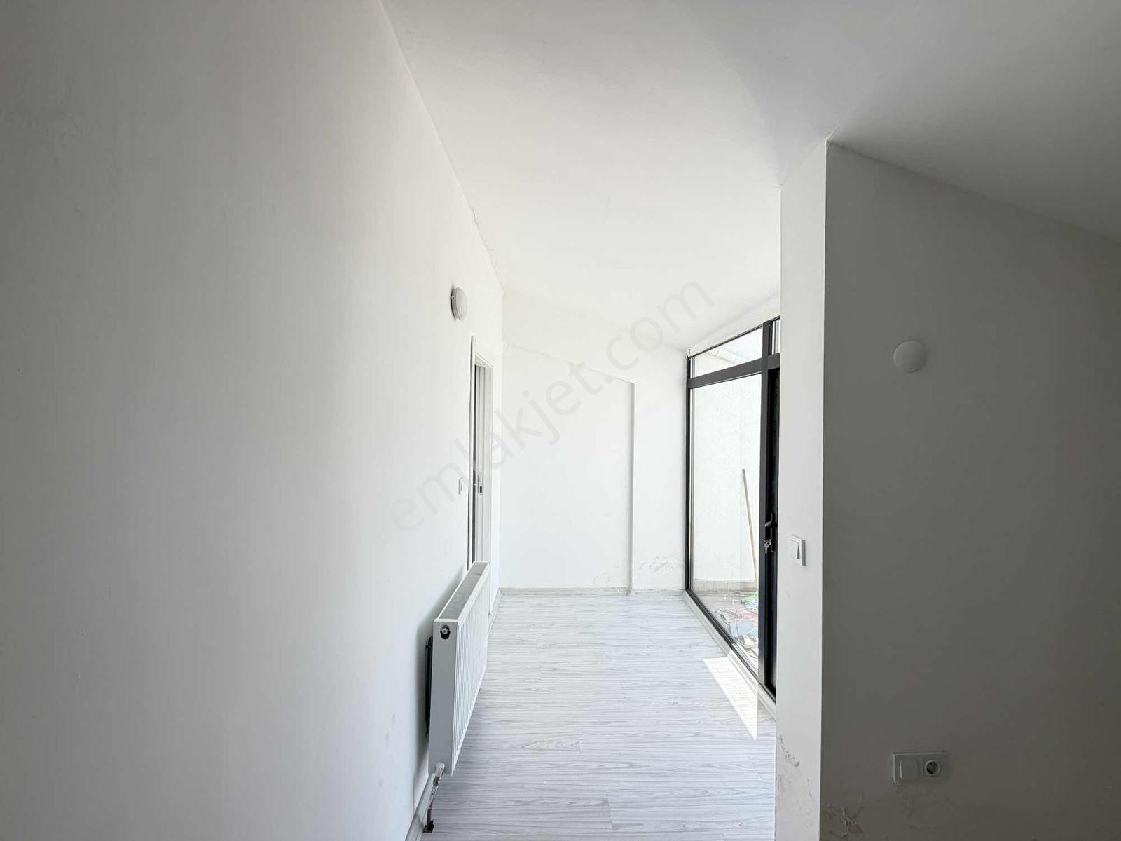İncek'te Jewel Projesine Komşu 2 Banyolu Kiralık 2+1 - Görsel 4