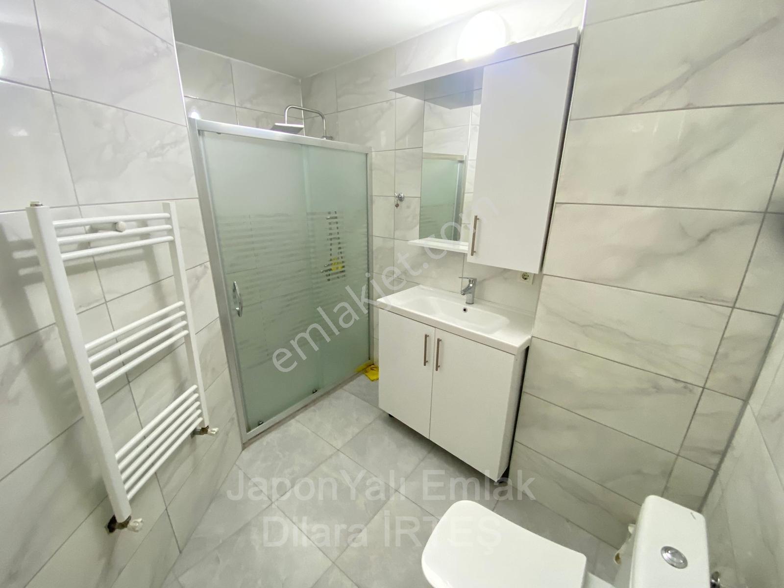 Küçükyalıda Deniz Manzaralı Ara Kat Satılık Daire - Görsel 21