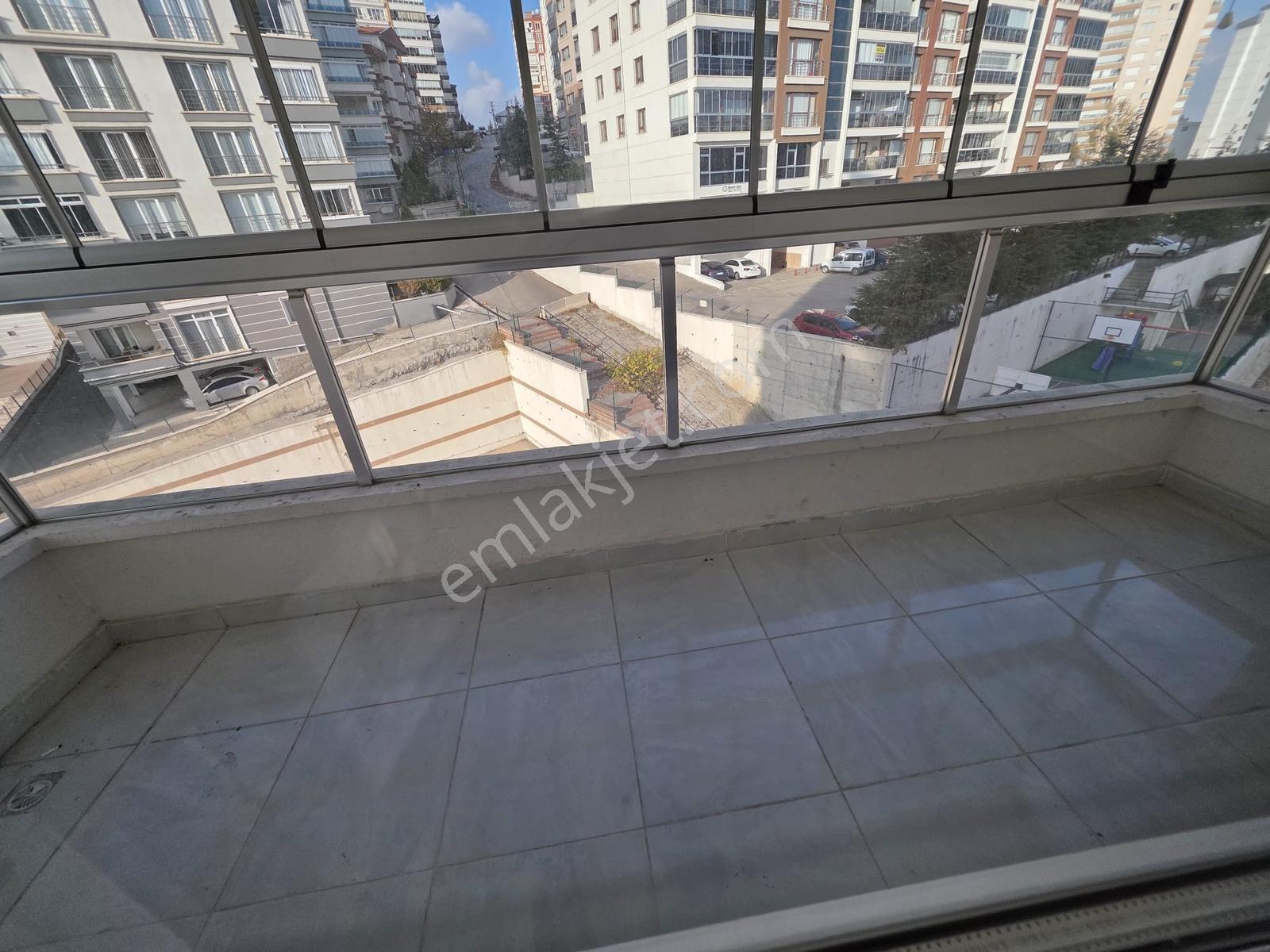 Pamuklarda Sitede Manzralı 3+1 Geniş Teras Balkonlu - Görsel 14