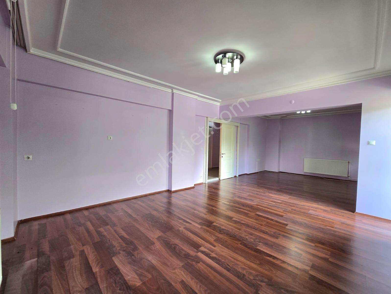 Çamlık Bulvarı'nda 233 M² 3,5+1 Teraslı Ve Kapalı Otoparklı - Görsel 12