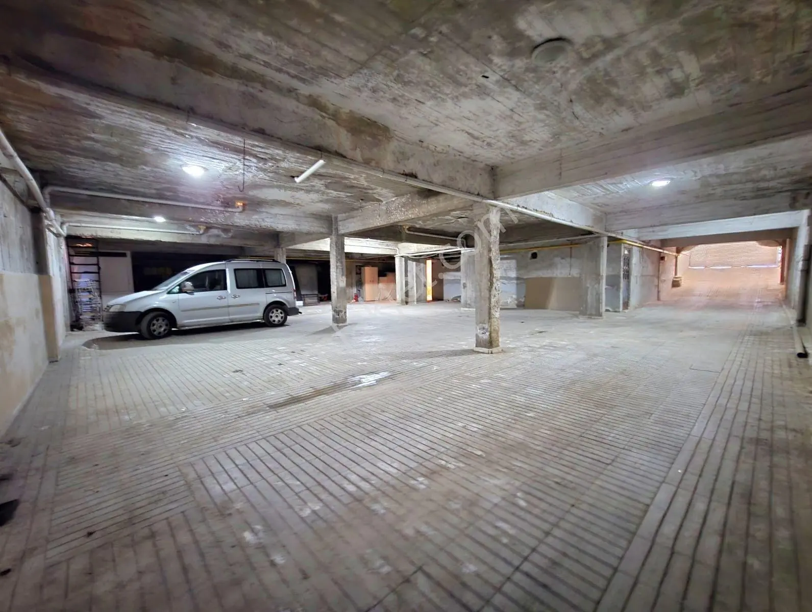 Çamlık Bulvarı'nda 233 M² 3,5+1 Teraslı Ve Kapalı Otoparklı - Görsel 4