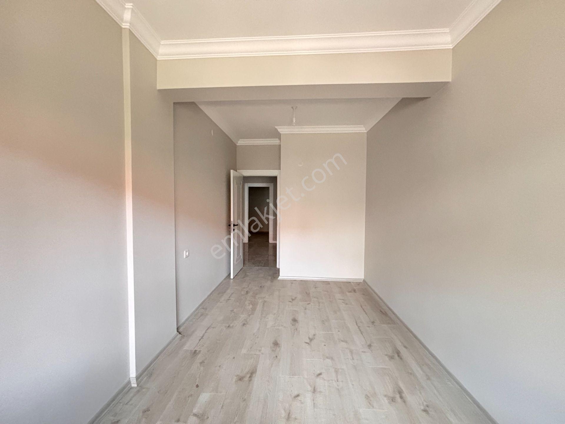 Şehir Merkezinde Kapalı Otoparklı, Asansörlü Ve Balkonlu Satılık 2+1 Daire - Görsel 19