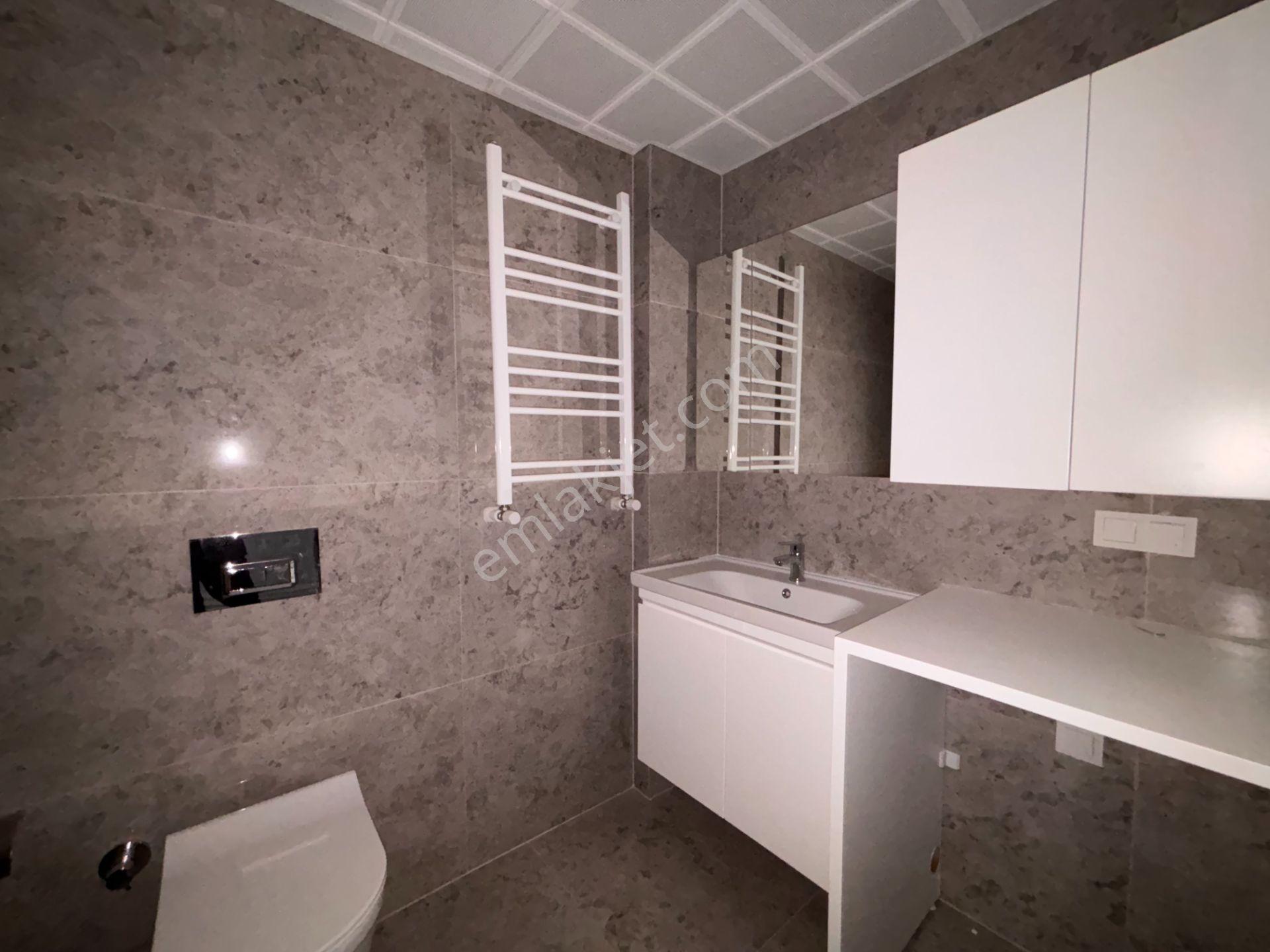 Şehir Merkezinde Kapalı Otoparklı, Asansörlü Ve Balkonlu Satılık 2+1 Daire - Görsel 23