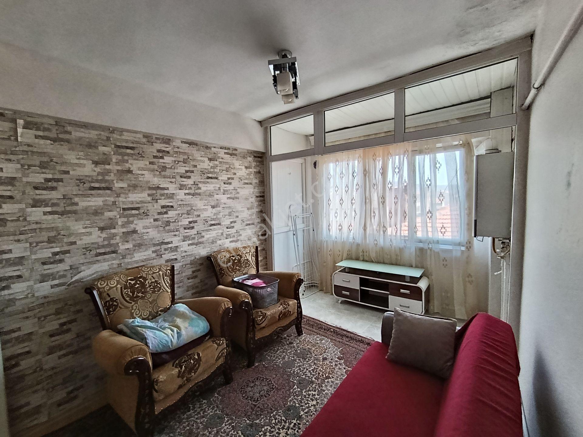 "acil" Gemlik Merkez İstiklal Cad.si Üzerinde 3+1 Satılık Daire - Görsel 13