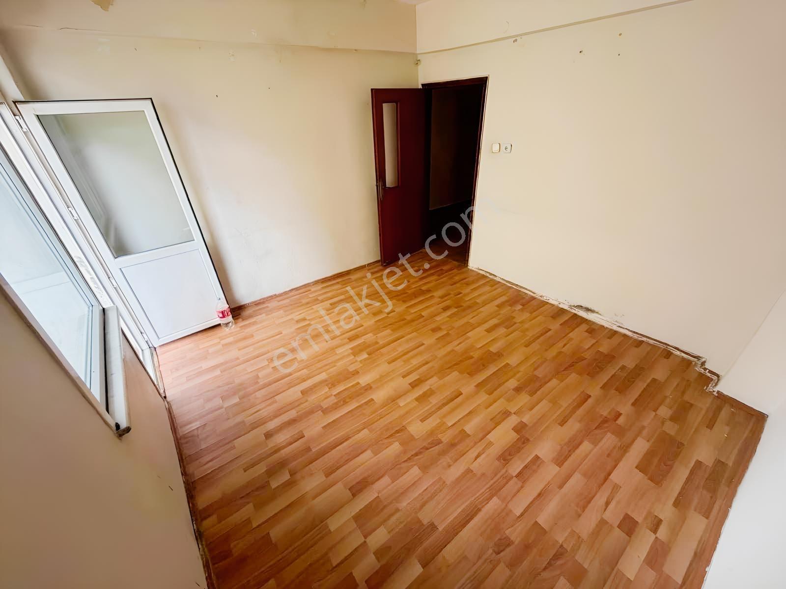 Kartal Orta Mah 2+1 75m2 Kiralık Daire Tadilat Yapılacaktır!! - Görsel 2