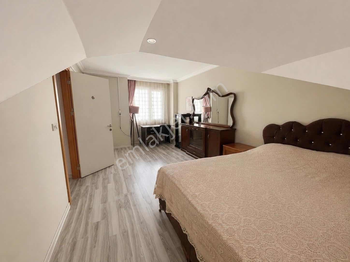 Güngören Güneştepe Mah. 4+2 Kiralık Dubleks Daire - Görsel 7