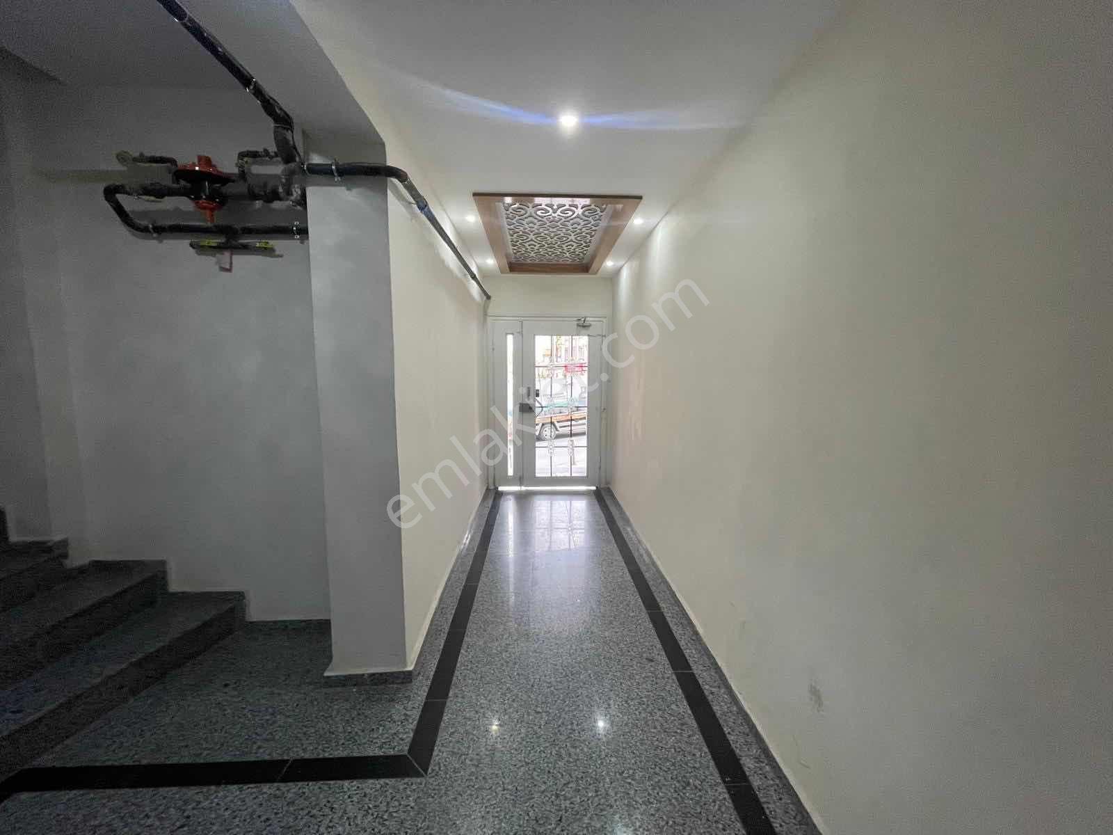 Güngören Merkez Mh Yeni Binada Satılık 2+1 Daire - Görsel 18