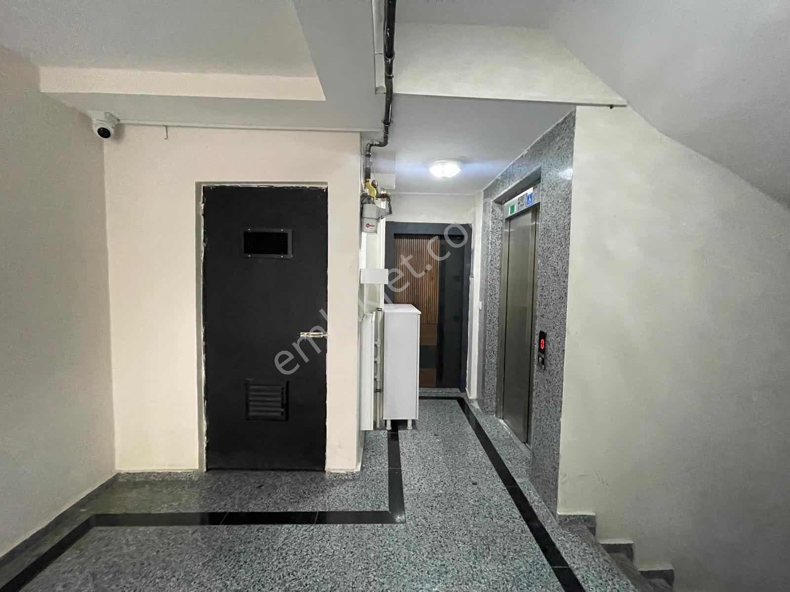 Güngören Merkez Mh Yeni Binada Satılık 2+1 Daire - Görsel 24