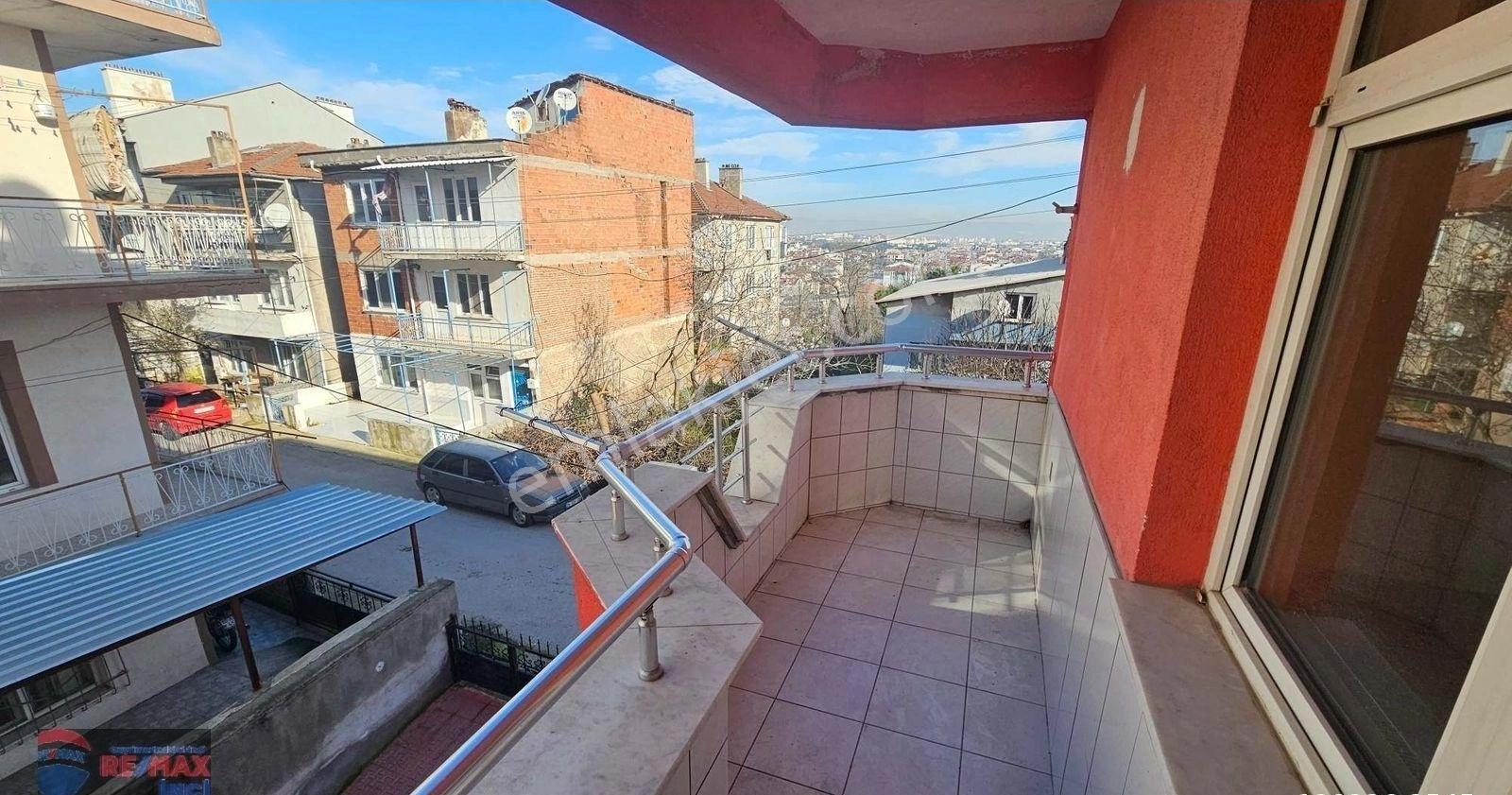Re/max İnci'den Hasan Basri Çantay'da 3+1 Kiralık Ara Kat Daire - Görsel 5
