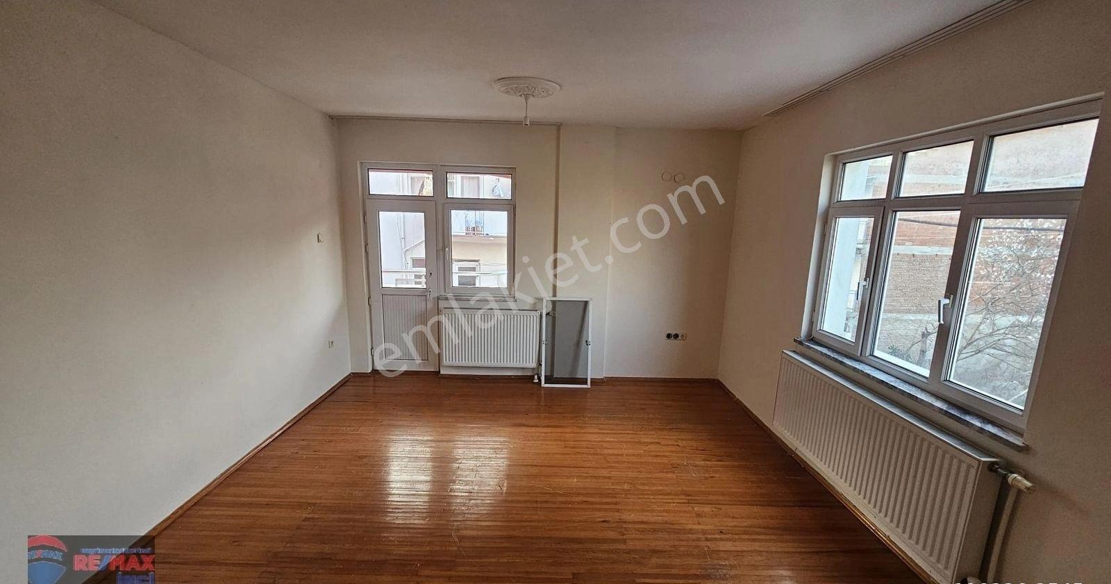 Re/max İnci'den Hasan Basri Çantay'da 3+1 Kiralık Ara Kat Daire - Görsel 10