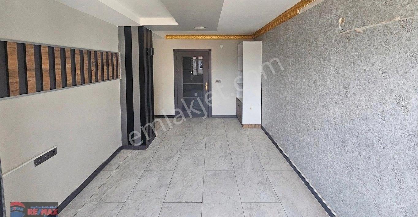 Re/max İnci'den Çarşı Merkezde Kiralık 2+1 Ofis/büro - Görsel 18