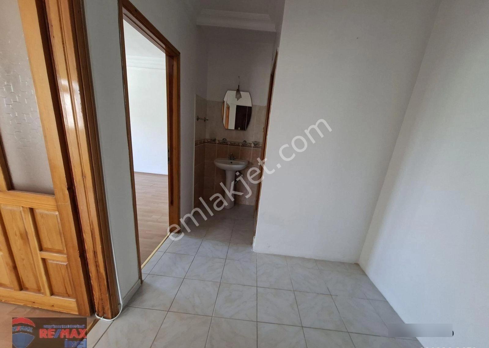 Re/max İnci'den Beyoğlu Caddesi Üzeri Kiralık 3+1 Daire - Görsel 19
