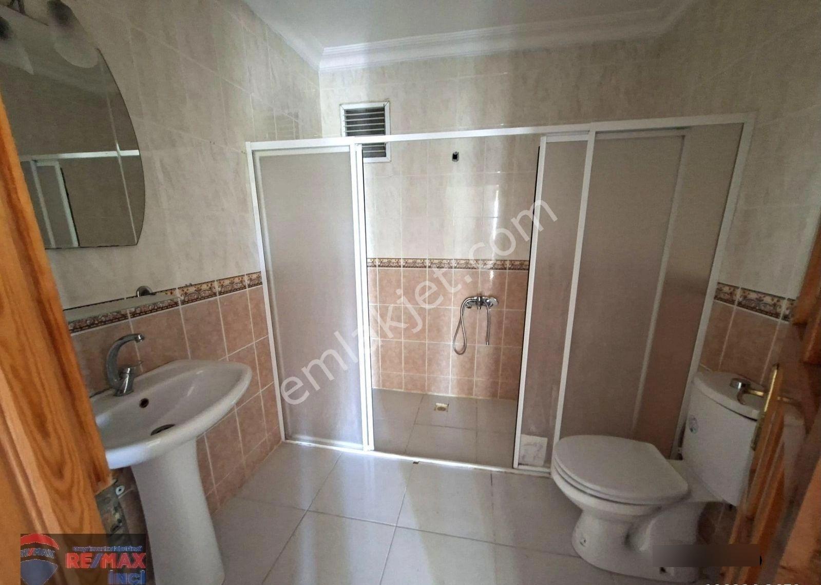 Re/max İnci'den Beyoğlu Caddesi Üzeri Kiralık 3+1 Daire - Görsel 15