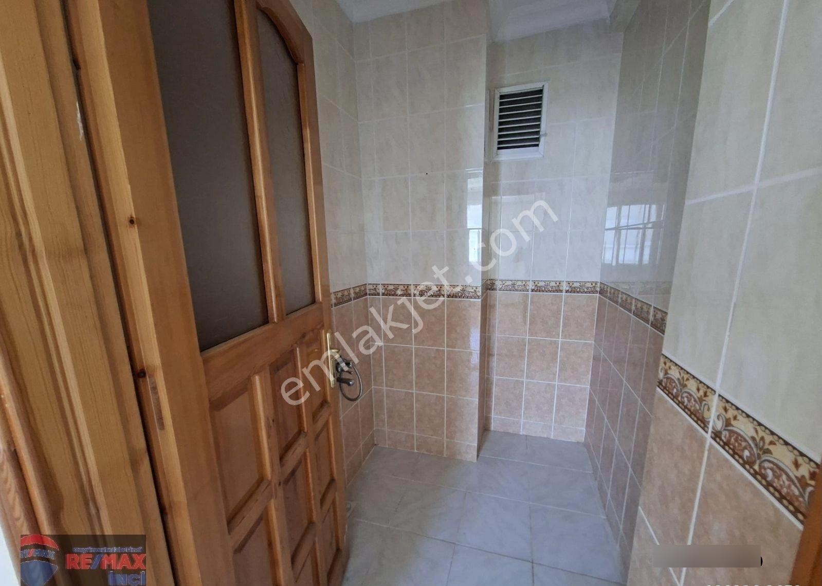 Re/max İnci'den Beyoğlu Caddesi Üzeri Kiralık 3+1 Daire - Görsel 16