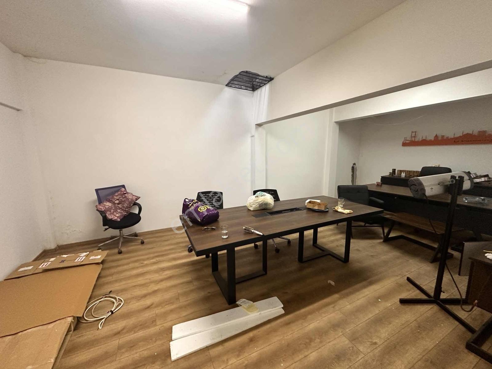 Ümraniye Çarşıda 250 M2 Depo/iş Yeri 75.000 Tl - Görsel 8