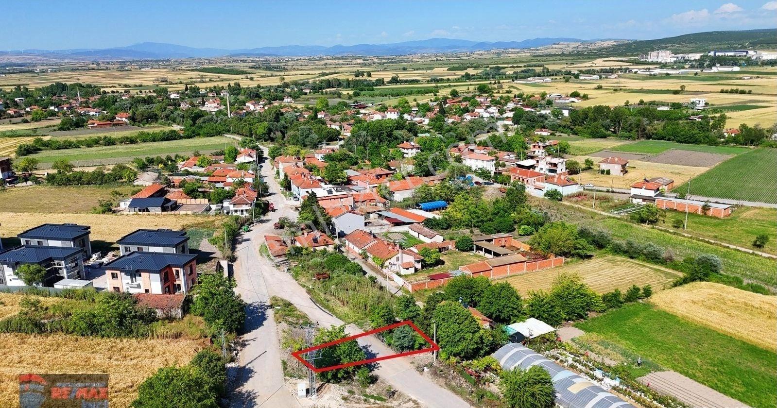 Re/max İnci'den Paşaköy Mah. Satılık 265 M2 İmarlı Arsa - Görsel 29