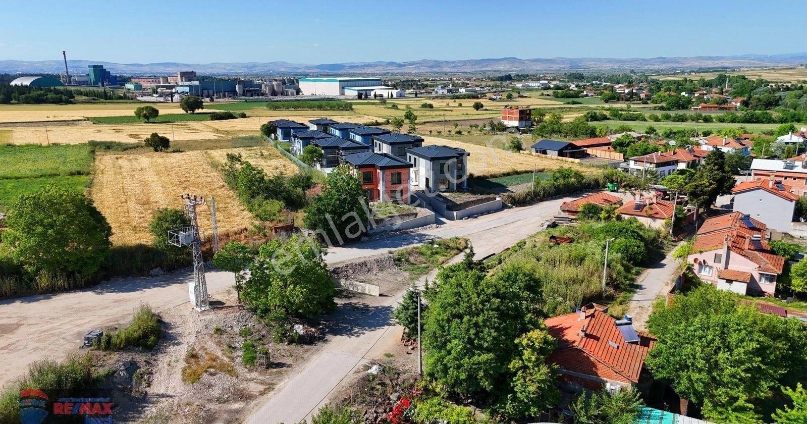 Re/max İnci'den Paşaköy Mah. Satılık 265 M2 İmarlı Arsa - Görsel 20