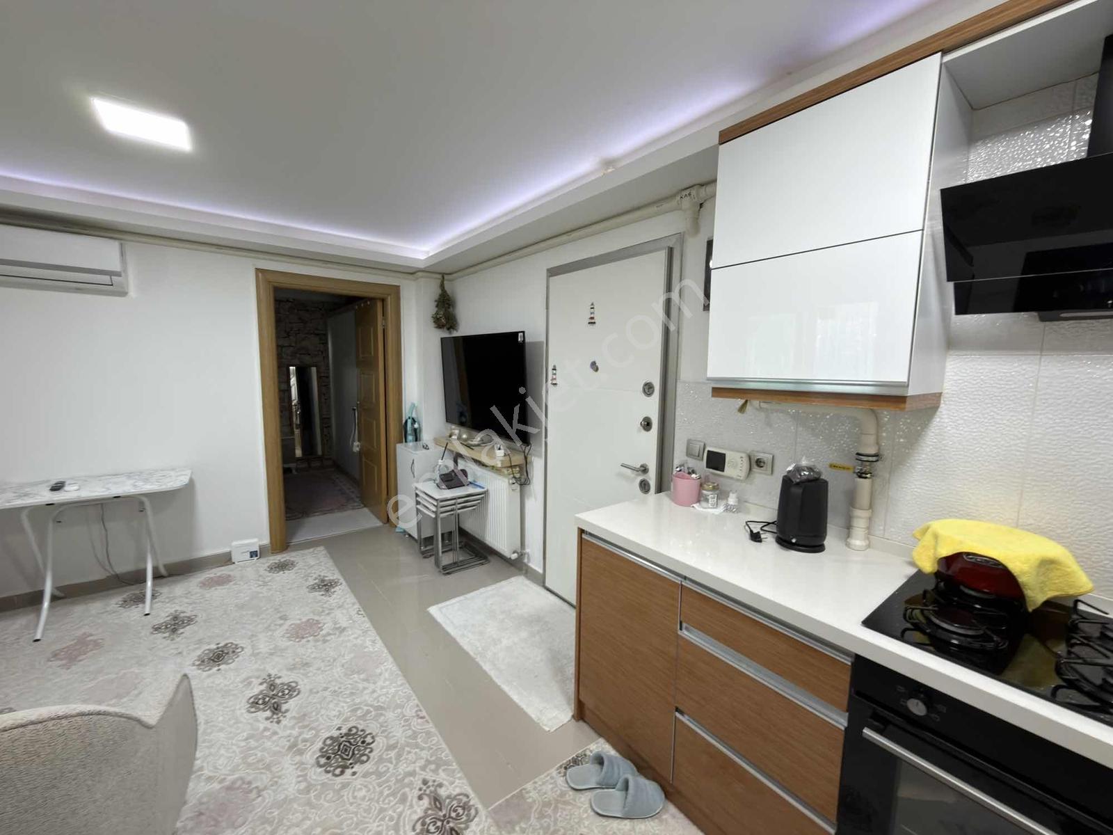 Kuşadası Ege Mahallesi Merkezi Konum Satılık 1+1 - Görsel 14