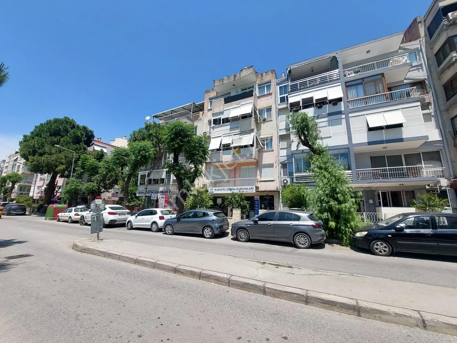 Karşıyaka Latife Hnm Köşkü Karşısı Eşyalı Kiralık Daire Kanıt Em
