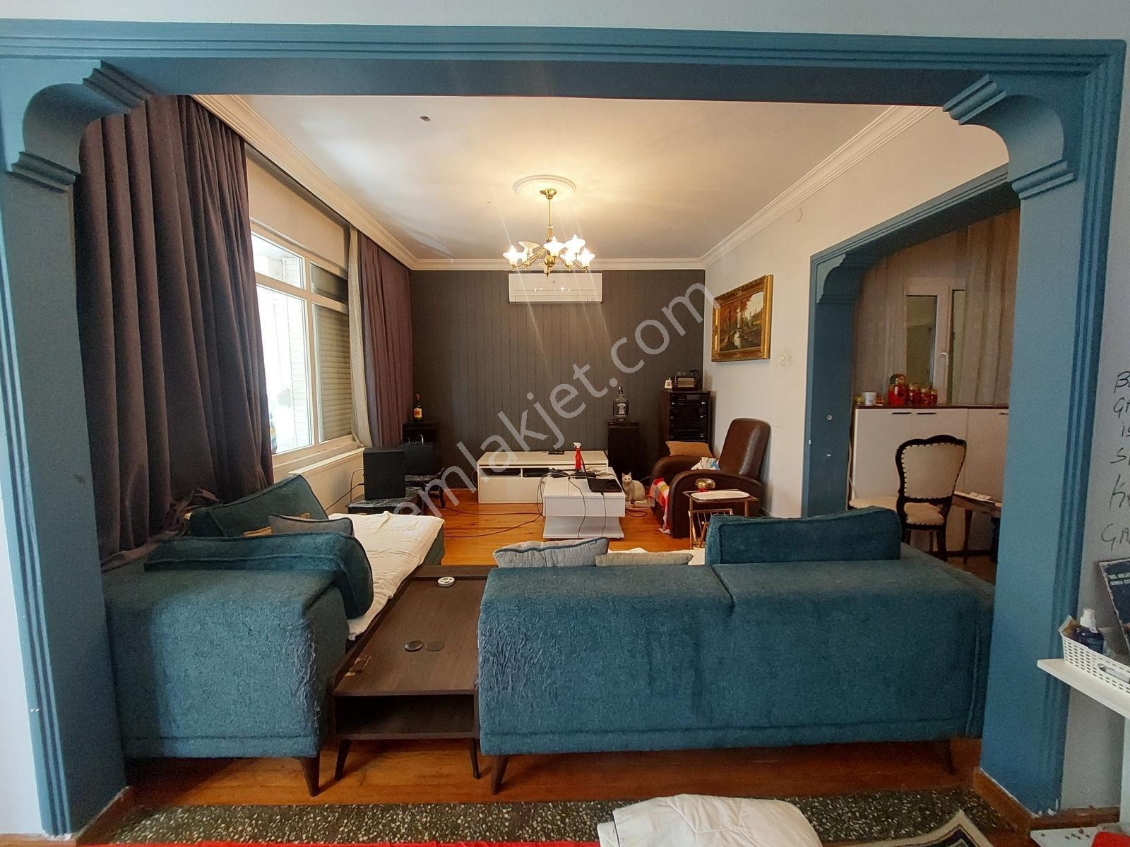 Karşıyaka Latife Hnm Köşkü Karşısı Eşyalı Kiralık Daire Kanıt Em - Görsel 5