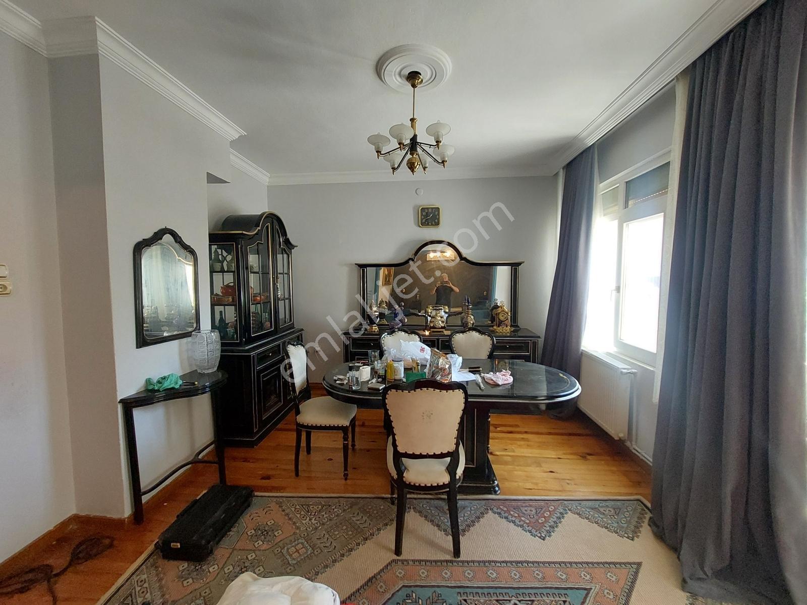Karşıyaka Latife Hnm Köşkü Karşısı Eşyalı Kiralık Daire Kanıt Em - Görsel 21