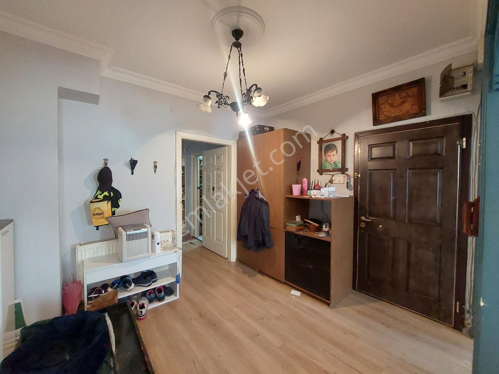Karşıyaka Latife Hnm Köşkü Karşısı Eşyalı Kiralık Daire Kanıt Em - Görsel 8