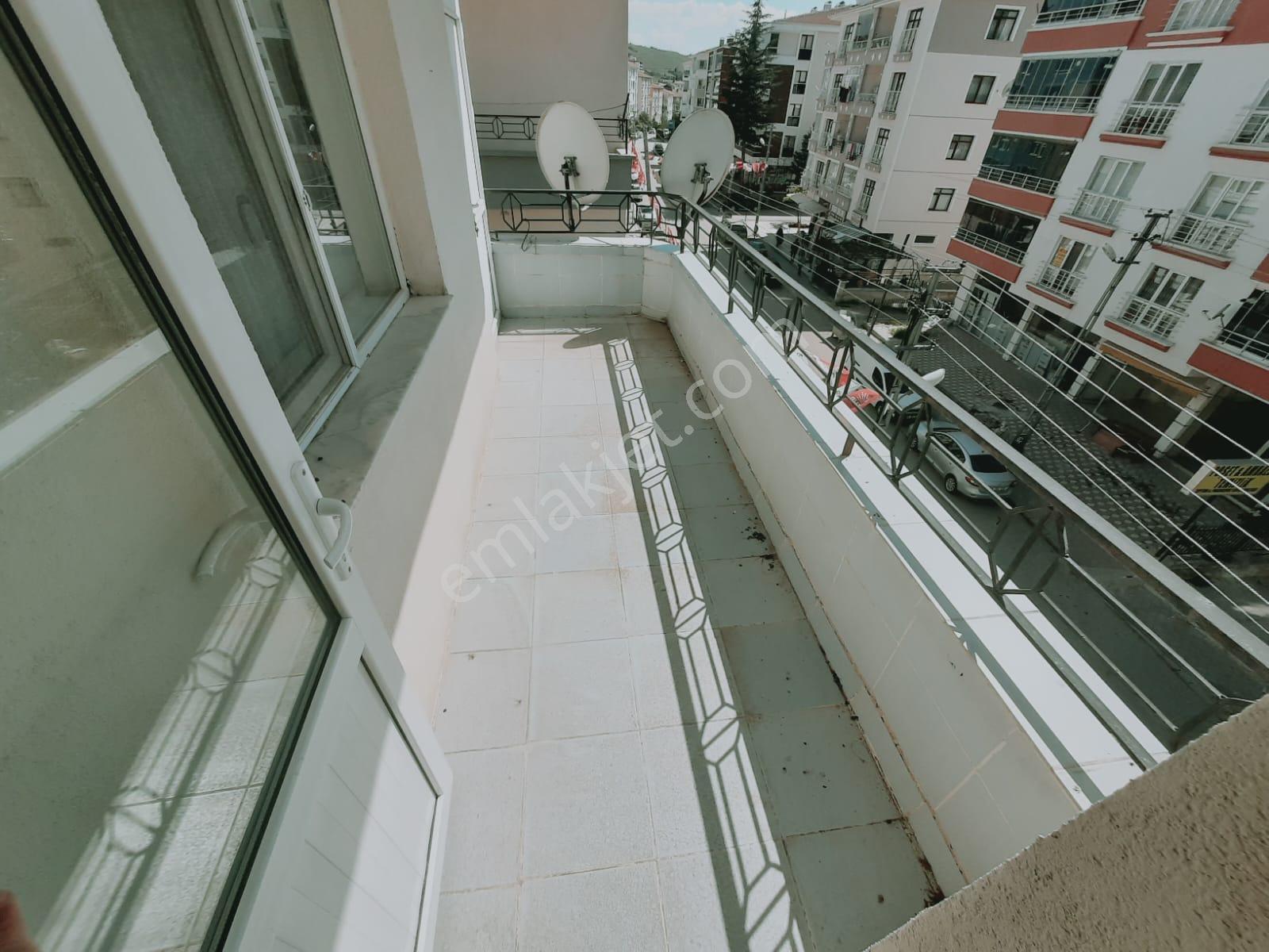 Demiröz'den Merkez'de Eşyalıarakat 3+1 Kiralık Daire !! - Görsel 32