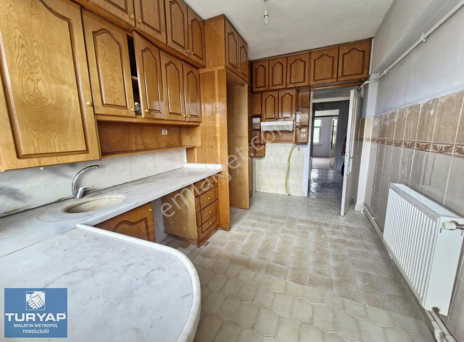 Turyap Metropol'den Hasan Varol Mahallesinde 2+1 Kiralık Daire - Görsel 3