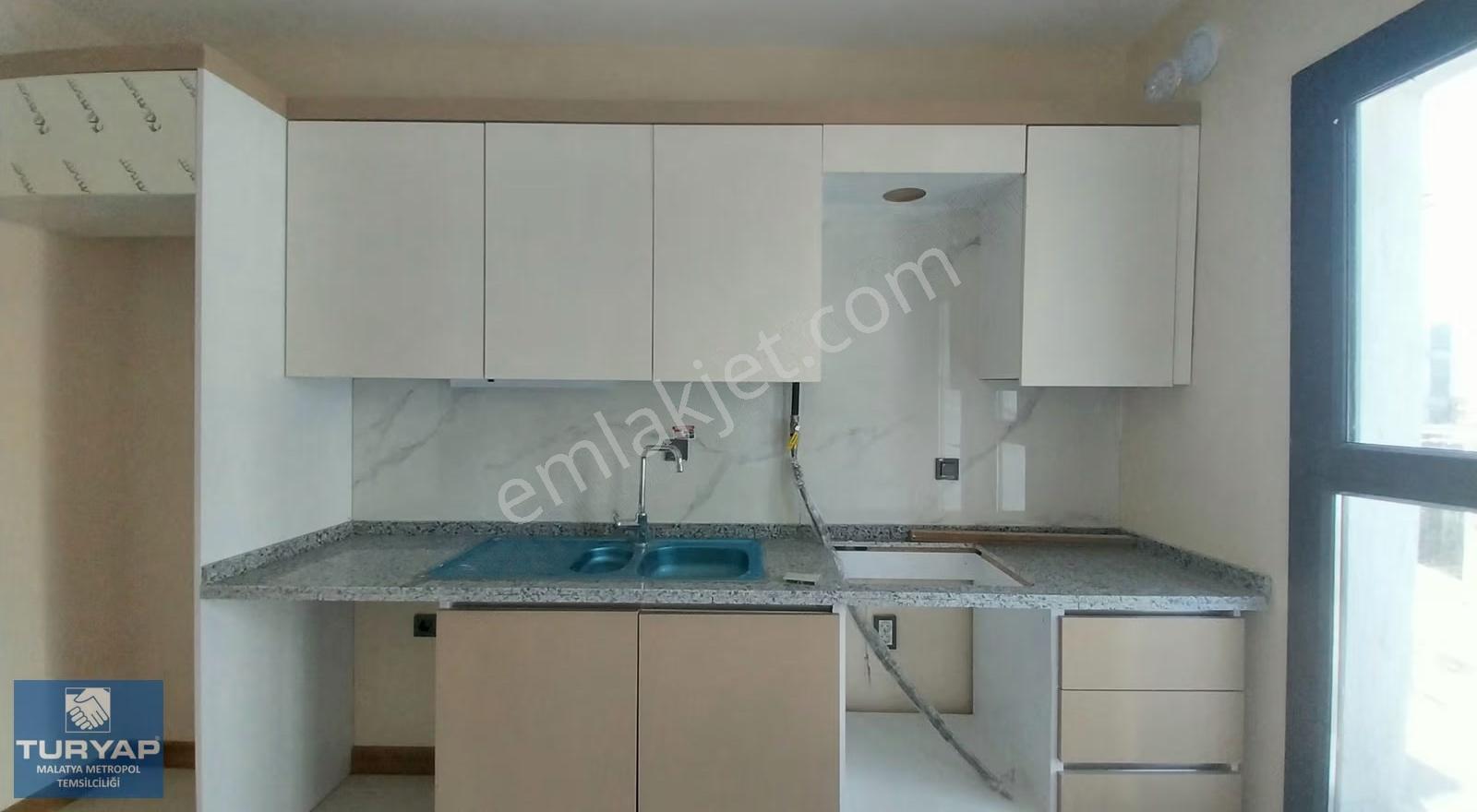 Turyap Metropol'den Hasanbey Caddesi Toki'de Kiralık 3+1 Daire