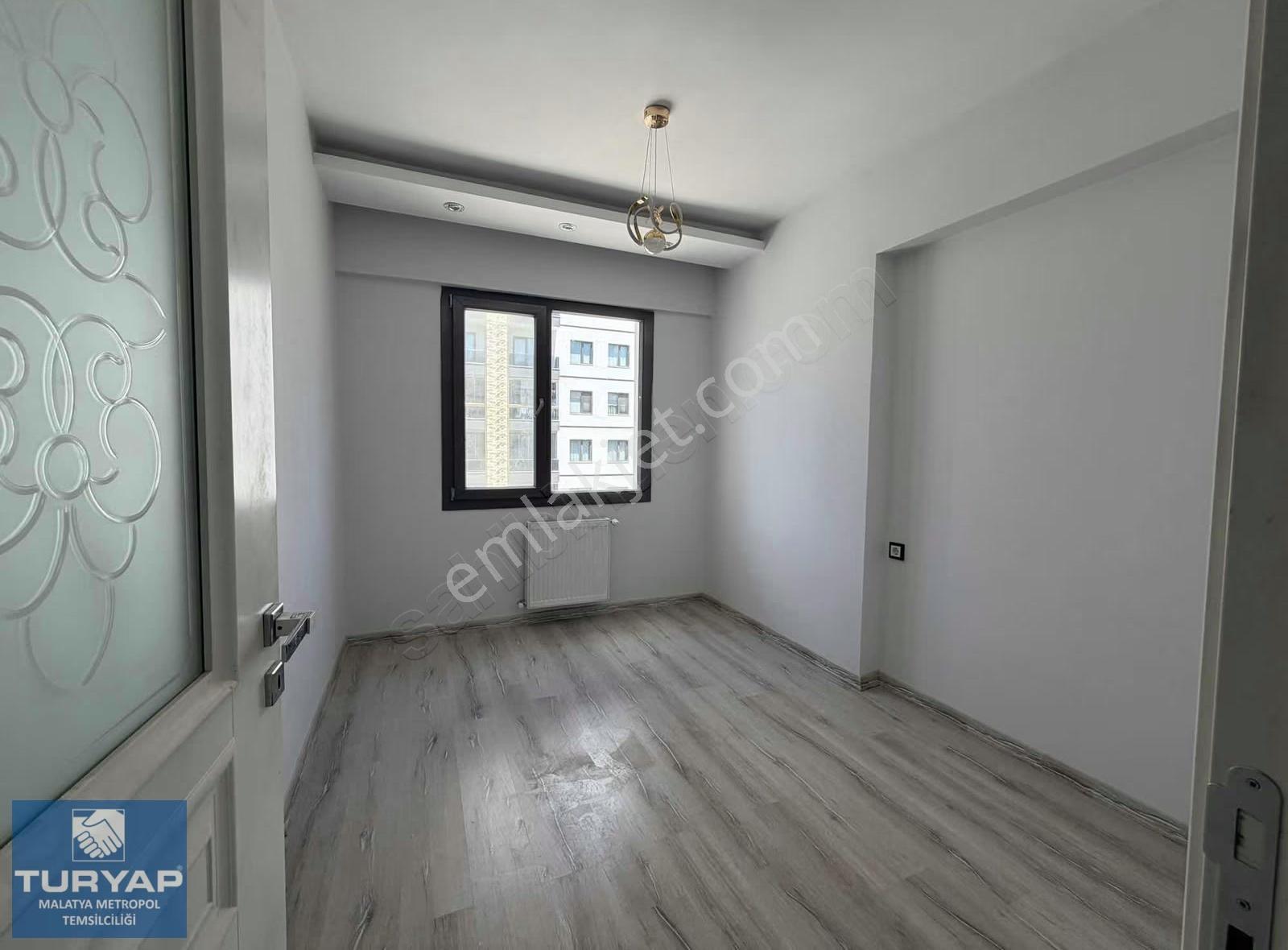 Turyap Metropol'den 35'lik Yolda Yeni Yapı Kiralık 3+1 Daire - Görsel 13