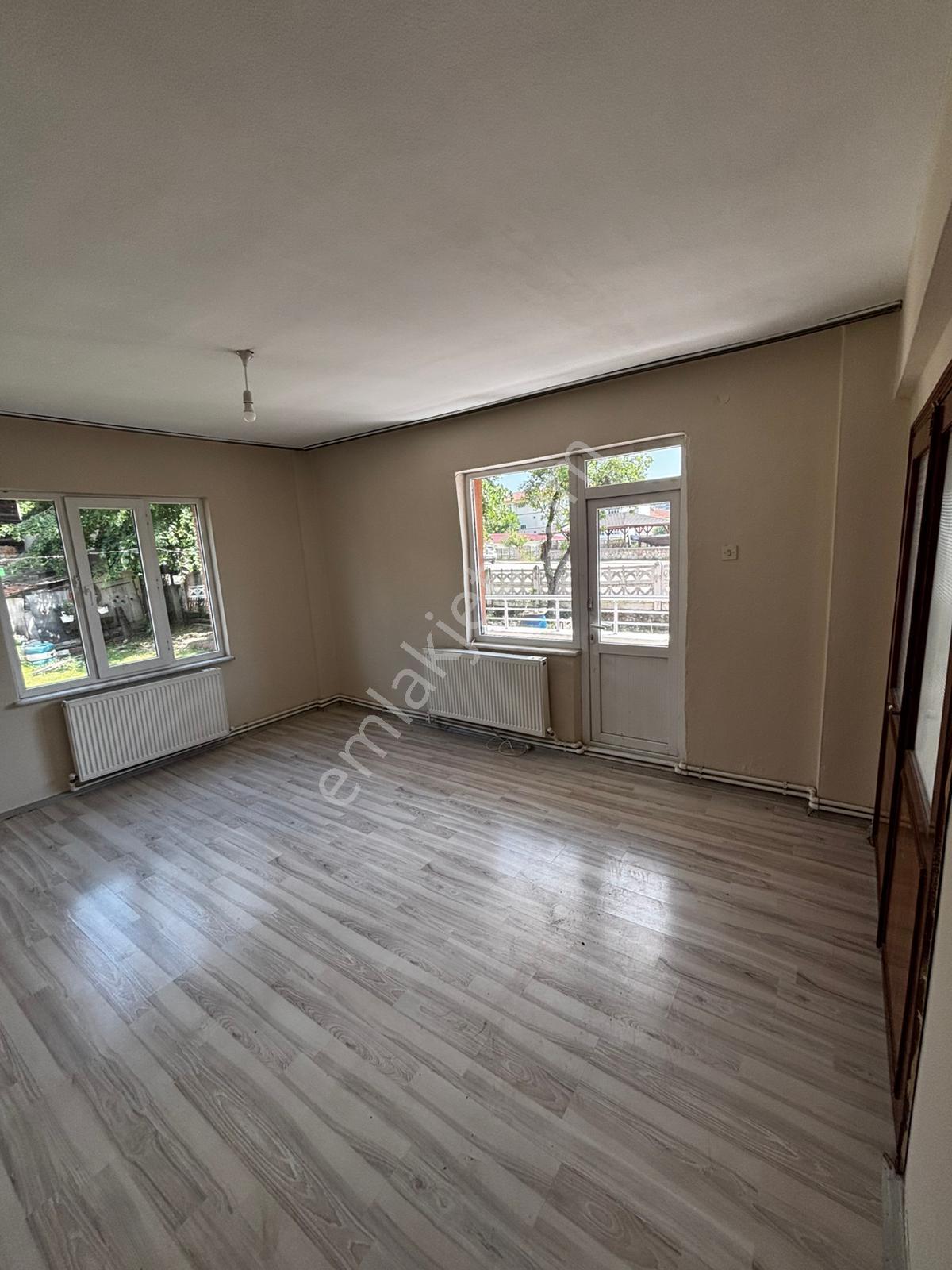 Türkbeyli Camisi Karşısında Yenilenmiş Kiralık 3+1 Geniş Daire - Görsel 25