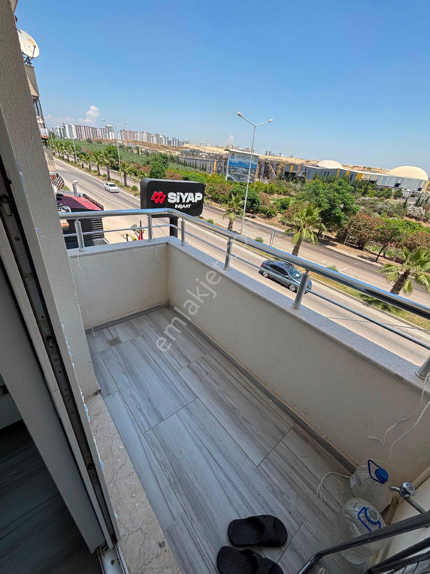 Çatalan Caddesi Üzeri 1+1 Ful Eşyalı - Görsel 17