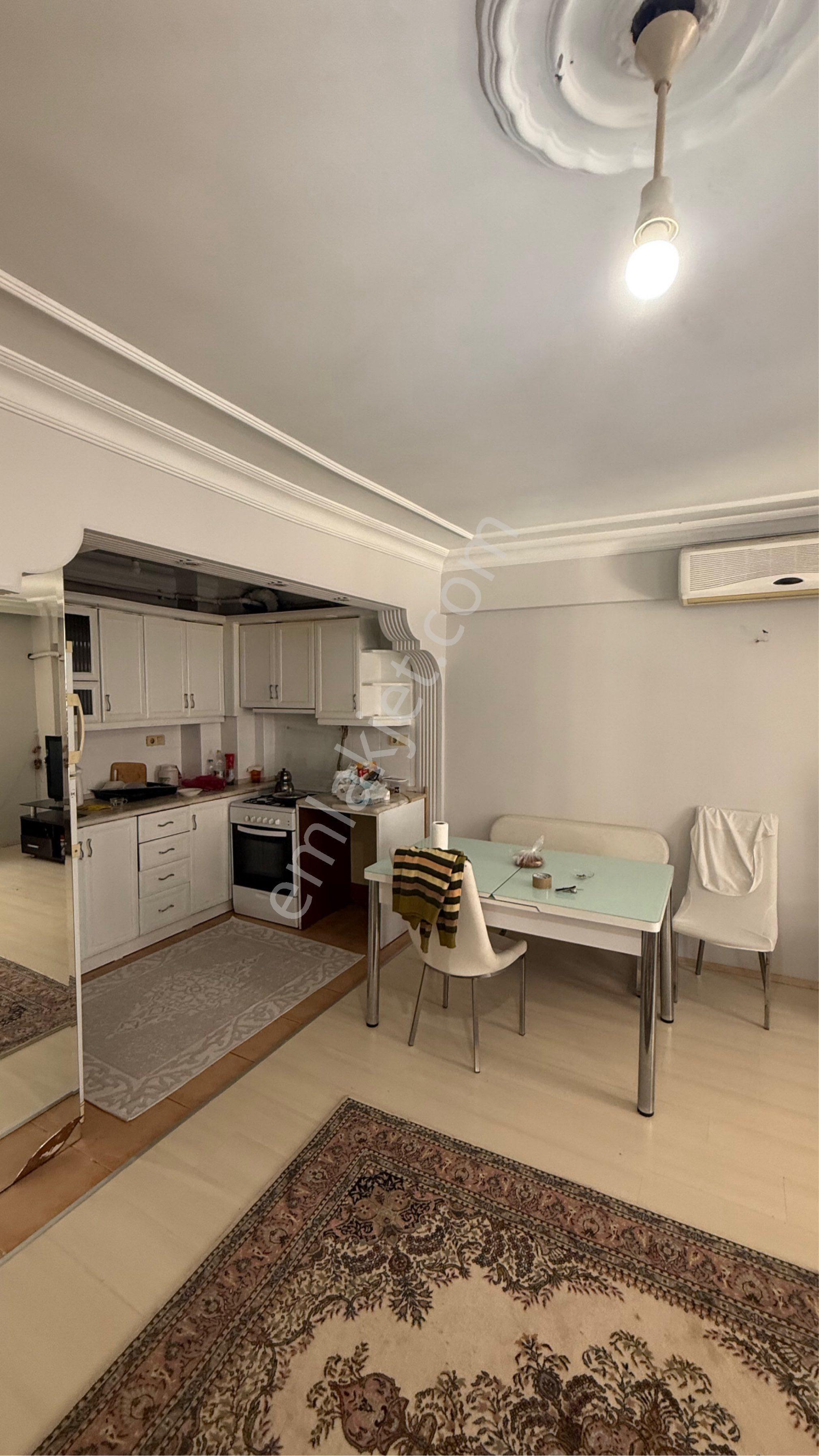 Ulugazi Mahallesinde İci Temiz Esyalı Kiralık Daire - Görsel 13