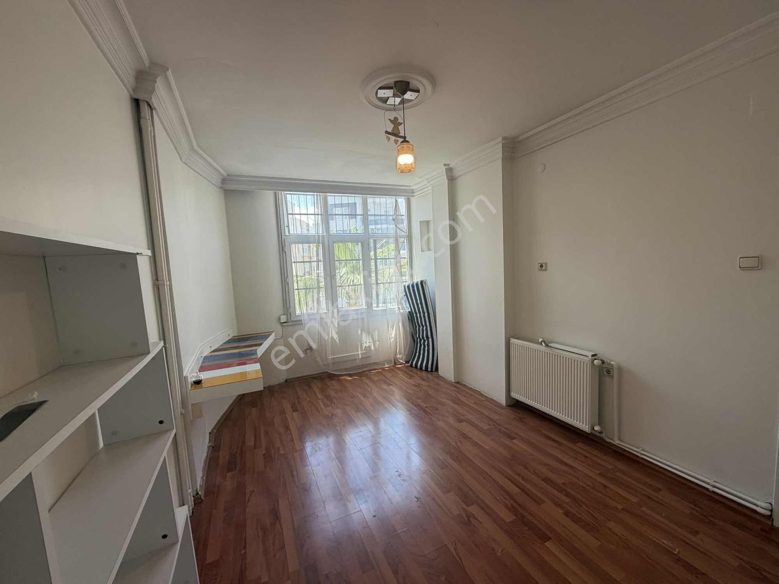 Reşatbeyde Yarbaşı Karakol Arkası Çok Geniş 3+1 K.mutfak Kiralık - Görsel 24
