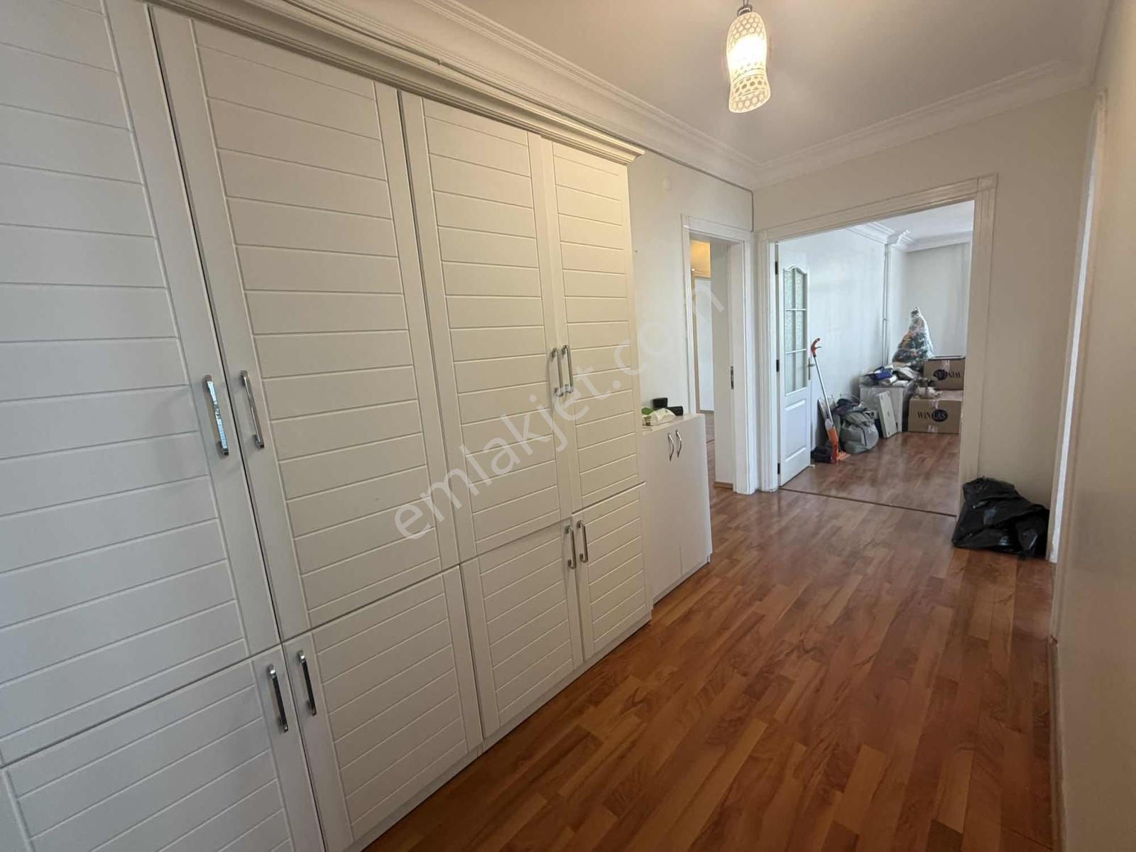 Reşatbeyde Yarbaşı Karakol Arkası Çok Geniş 3+1 K.mutfak Kiralık - Görsel 22