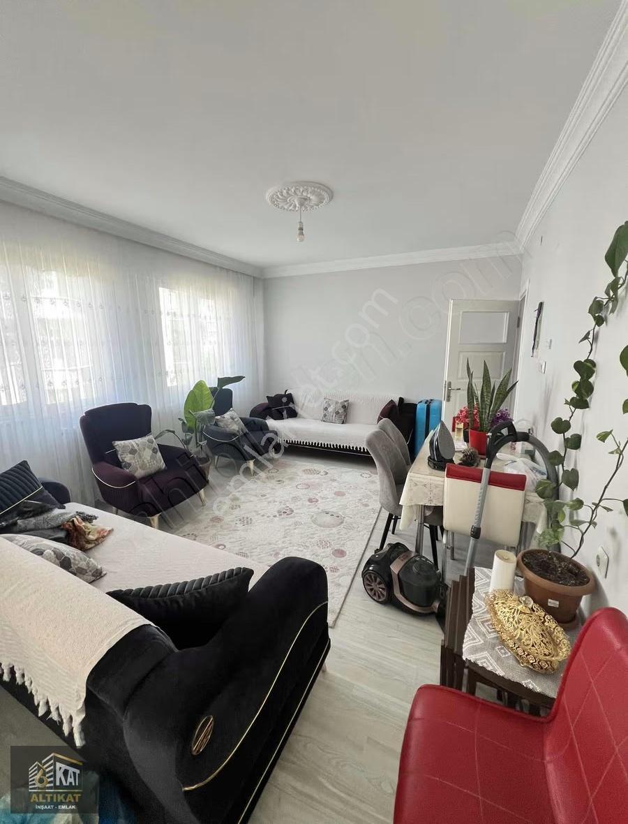 Altıkat Emlaktan 3+1 Masrafsız Daire - Görsel 23