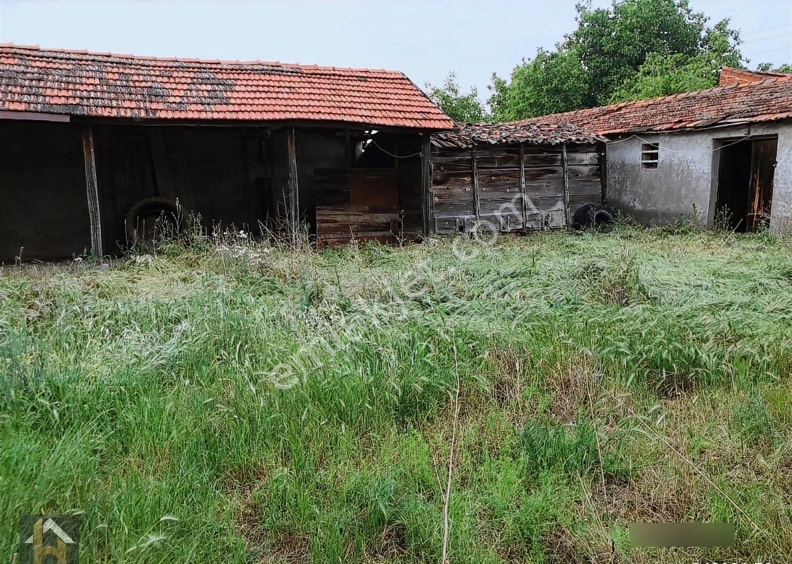 Hatice Kara'dn Y.söğüt Önü Mh.de Üzerinde Ev Bulunan İmarlı Arsa - Görsel 4